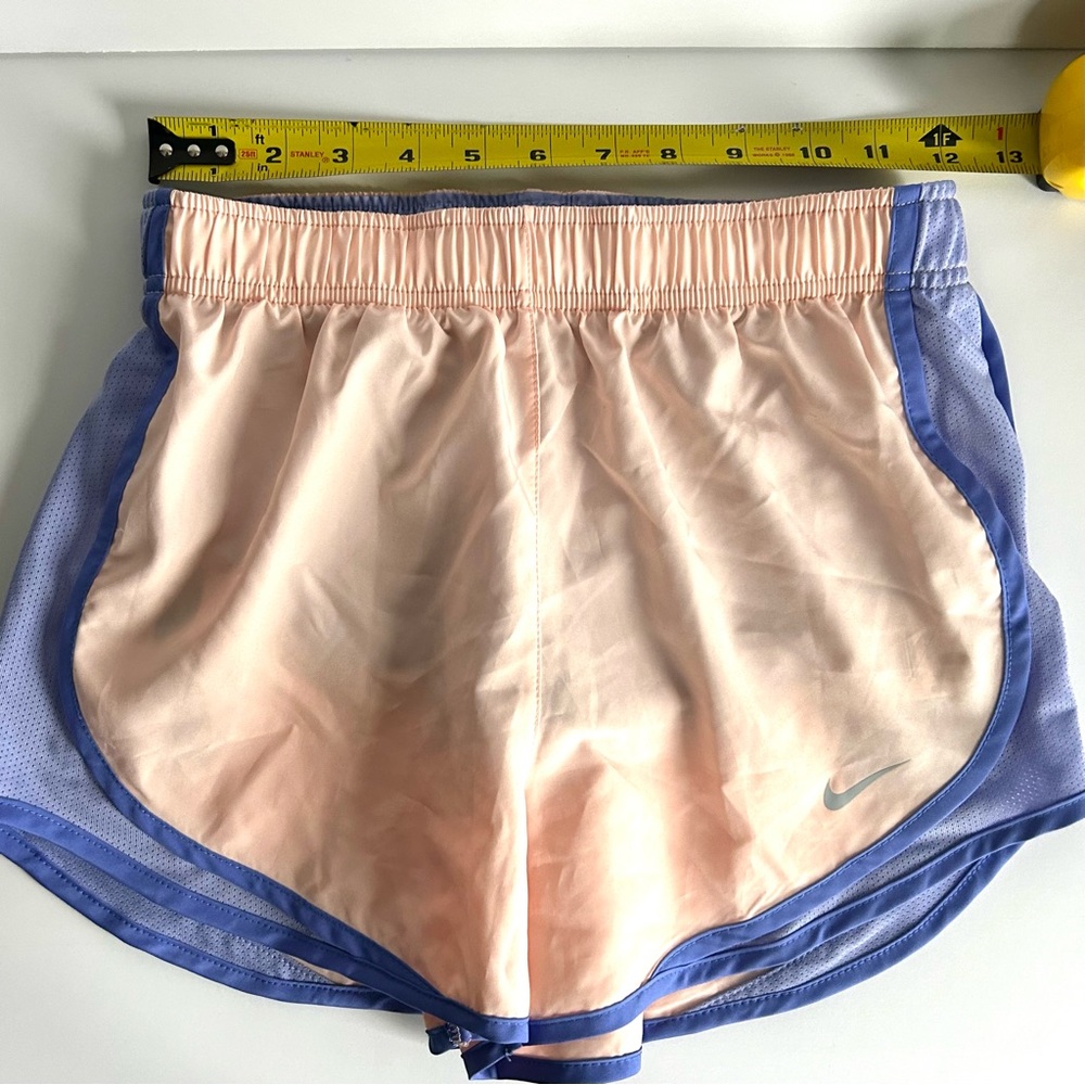 🍒NWT Nike Women’s Running Shorts Peach/Lavender. Size: XS - Picture 5 of 9
